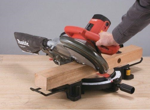 Makita MT stolna kružna pila M2300N 255mm 1500W