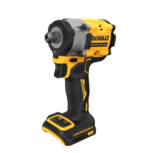 DeWalt aku udarni odvijač DCF922NT 12 18V, kofer 610Nm