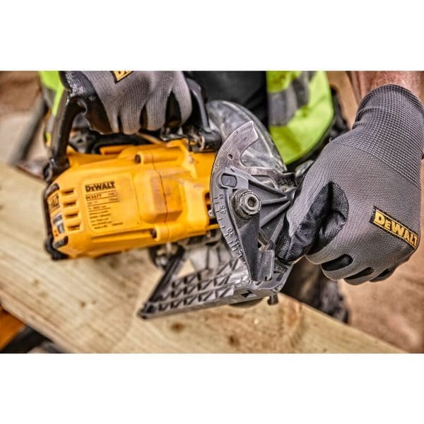 DeWalt aku kružna pila DCS577N Flexvolt 54V 190mm High Torque