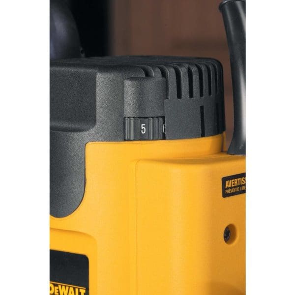 DeWalt glodalica DW621 1100W 6-8mm