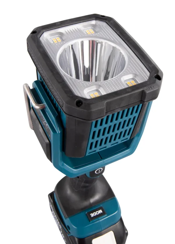 Makita aku LED svjetiljka DML812 18V 1250600lm