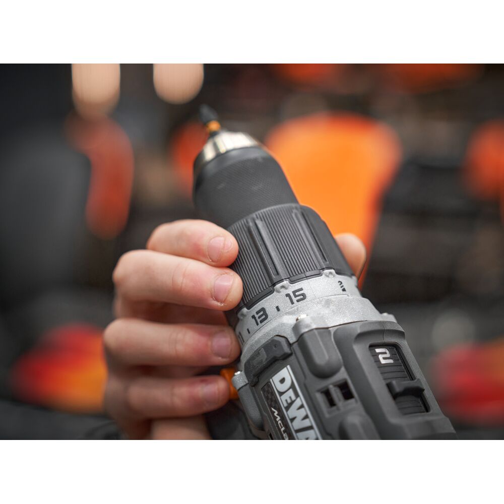 DeWalt McLaren F1 aku udarna bušilica DCD85MM1T 18V 90Nm 1x4,0Ah