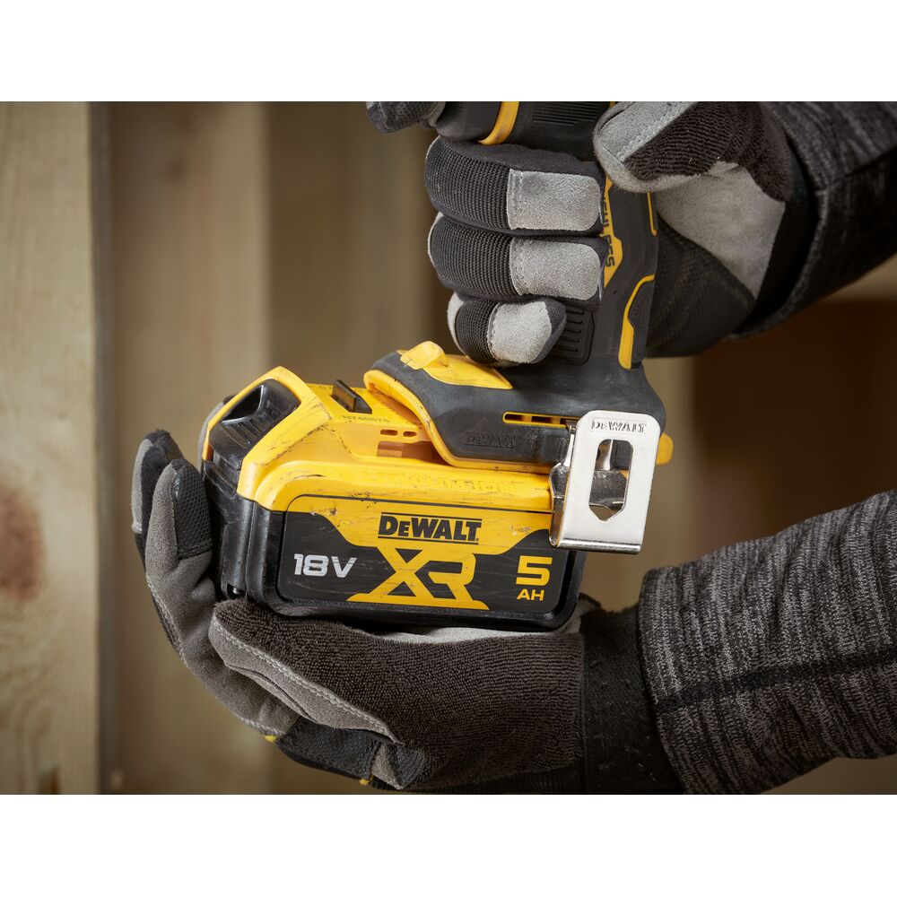 DeWalt aku bušilica DCD799P2T 18V 2x5,0Ah 74 Nm