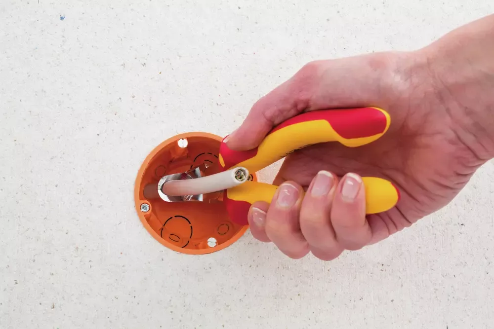 Wiha kliješta TriCut za skidanje izolacije + rezanje W38552