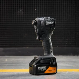 DeWalt x McLaren F1 aku udarni odvijač DCD86MP1T 18V 1x5,Ah 205Nm 14